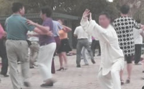 ����������