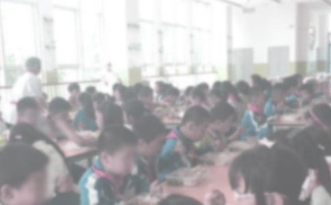 儿时《儿子的同学来吃饭》阅读答案