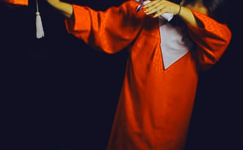 ��ѧ����ټ�ְ�ĵ����