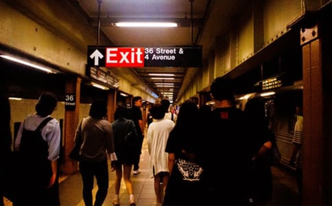 ����վ���һĻ����