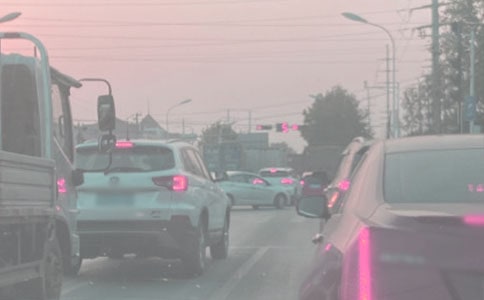 堵车发朋友圈的搞笑句子