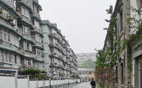 �����н�ҵ�����˱������ܽ�