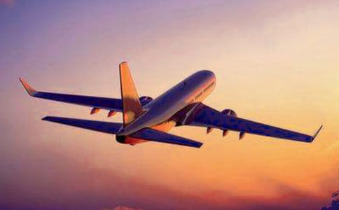 【优】坐飞机作文