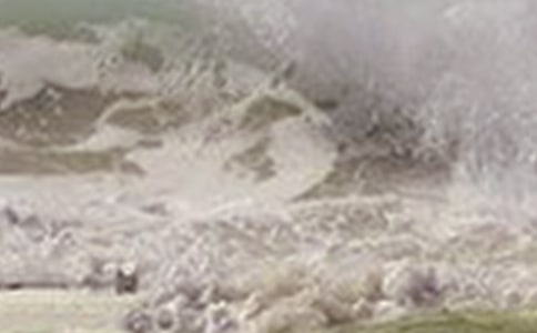 ���ں�Х������ͨ��[4ƪ]