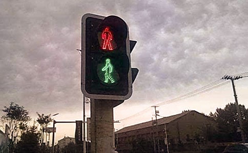 红绿灯作文【荐】