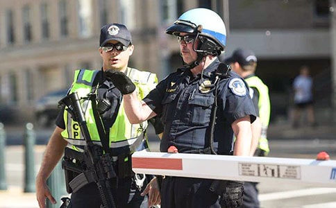 描写交警的作文