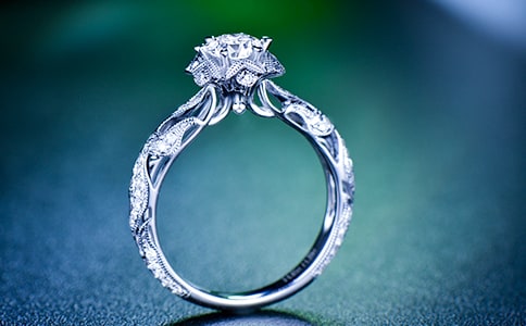 一生的戒指作文