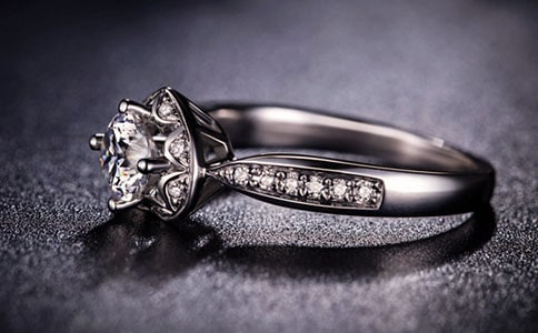 戒指的文案简短