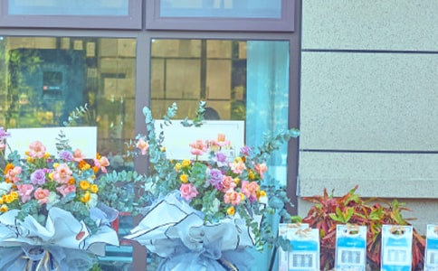 ���濪�Ŵ�ף����