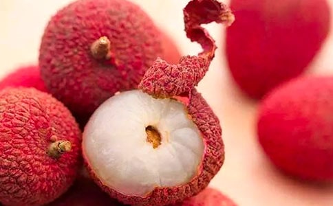 《长安的荔枝》读后感范例(15篇)