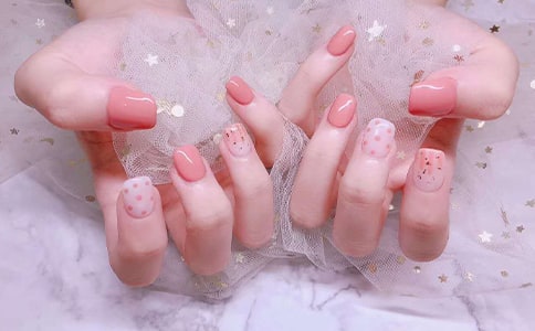 关于美甲的句子