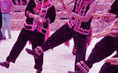 �л����崫ͳ�����ĵ�