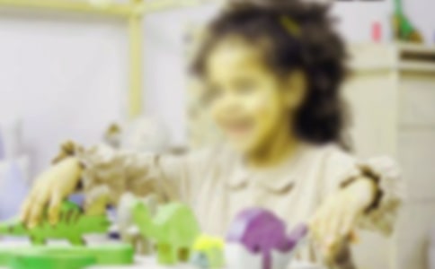 女孩也疯狂作文