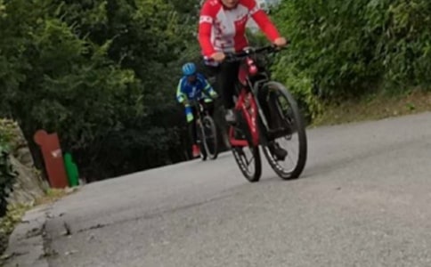 ���м�����