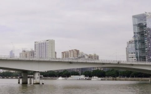 沟通心灵的桥梁作文通用