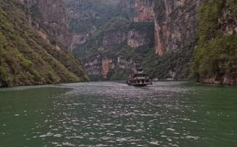 【荐】游三峡作文