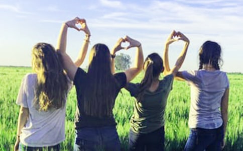 【热门】优秀的同学作文3篇