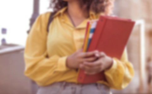 ��ѧ���´�������