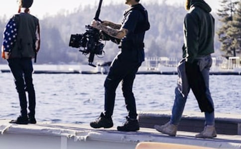 ��һ������Ӽ���Ա�������