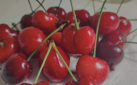 院子里的樱桃树作文